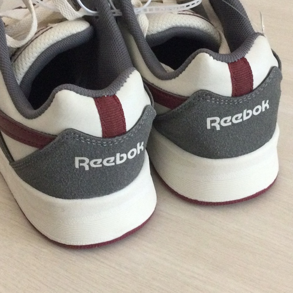 New Reebox Sneaker size 4K - Picture 5 of 9